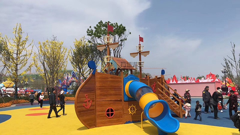 木質(zhì)海盜船